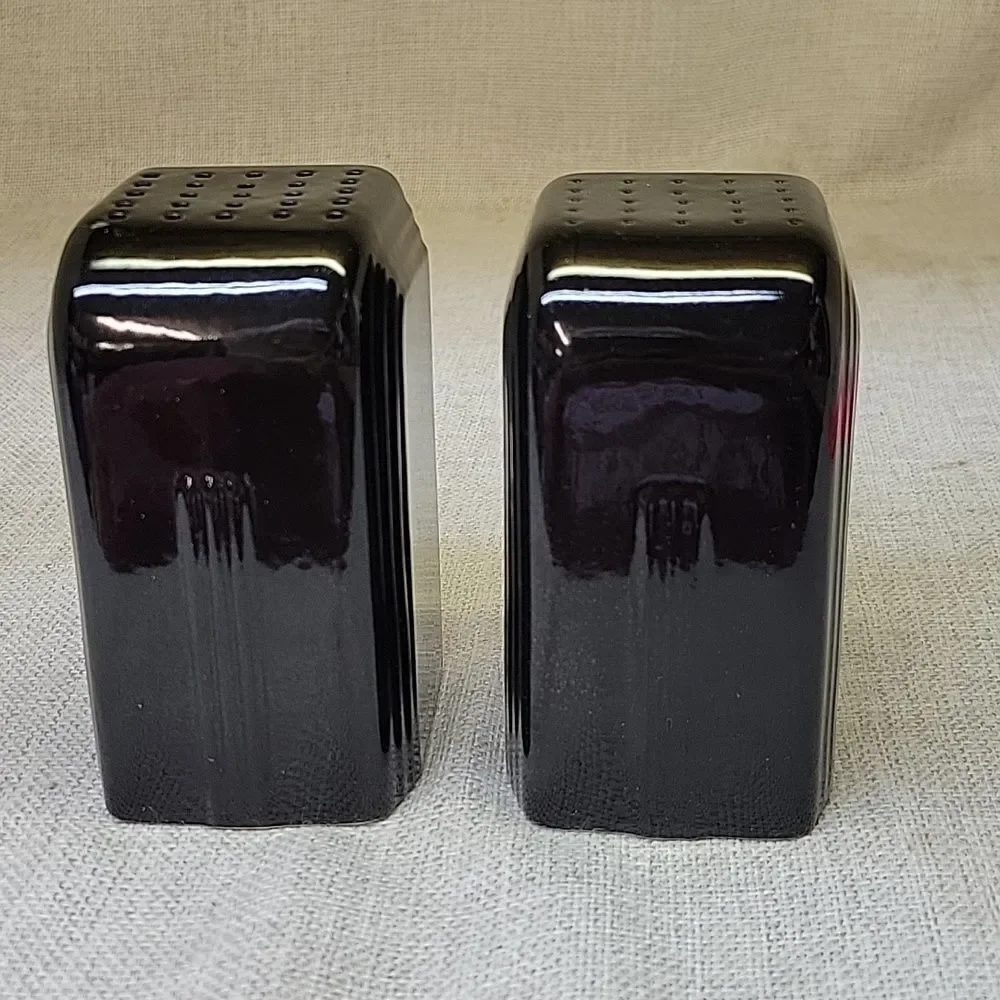Vintage Stove Top Range Salt Pepper Shaker Black Deco  4